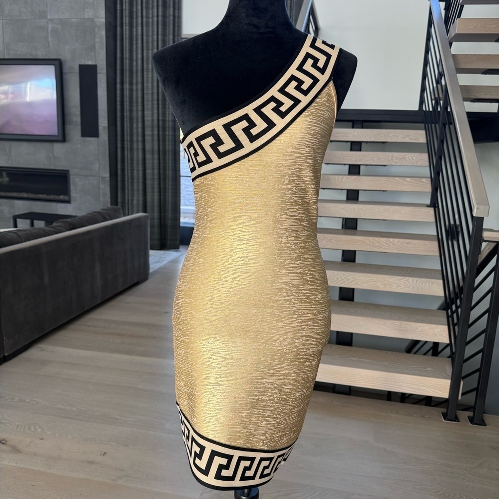 Stylish One-Shoulder Gold Dress with Black Accents